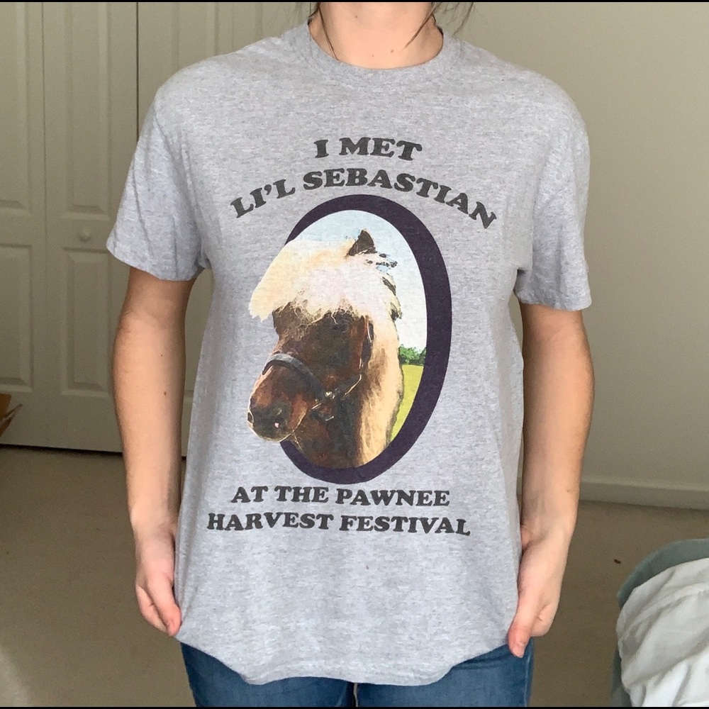 I Met Li’l Sebastian Graphic Tee Grey Size Medium